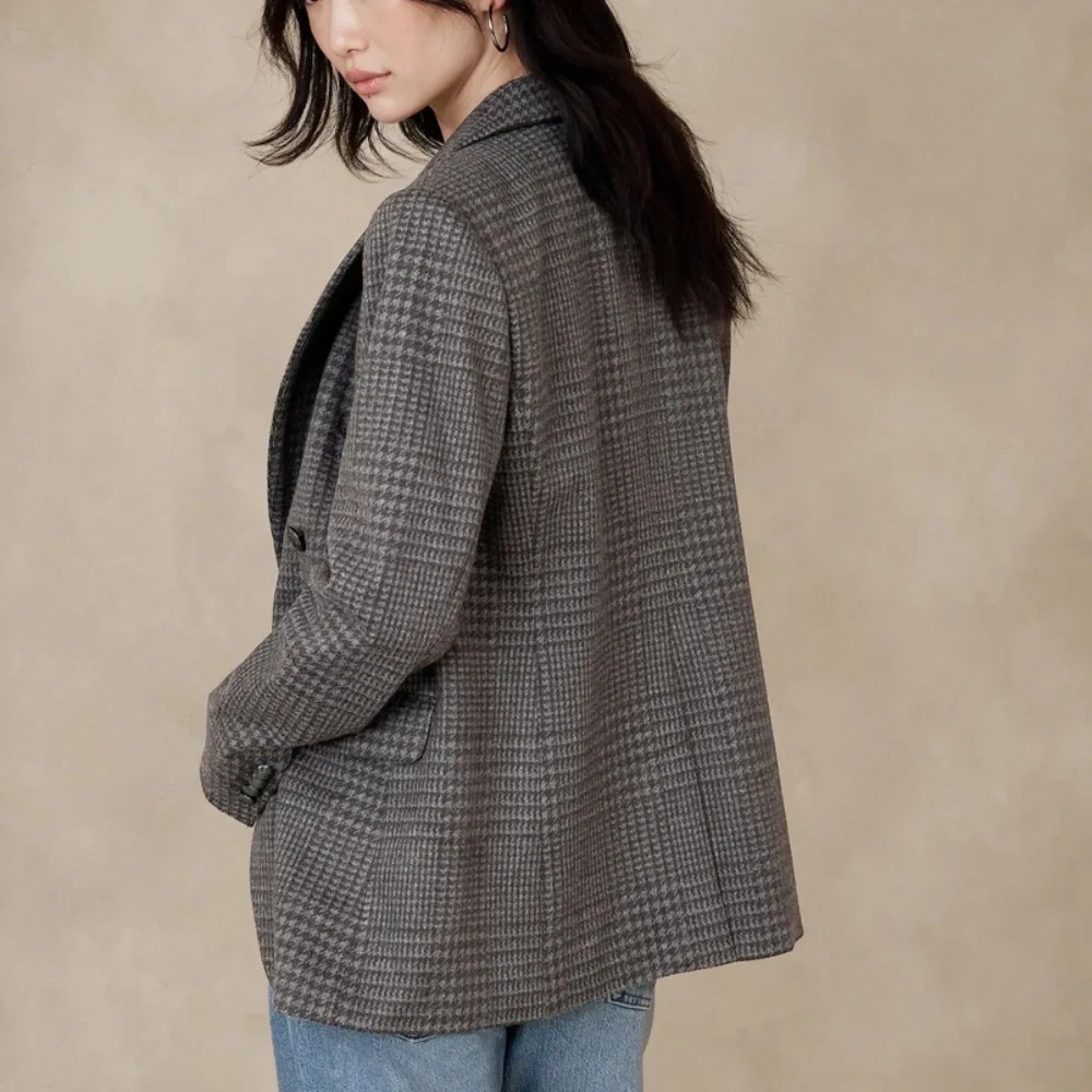 Banana Republic Factory Plaid Icon Blazer - Picture 2 of 9